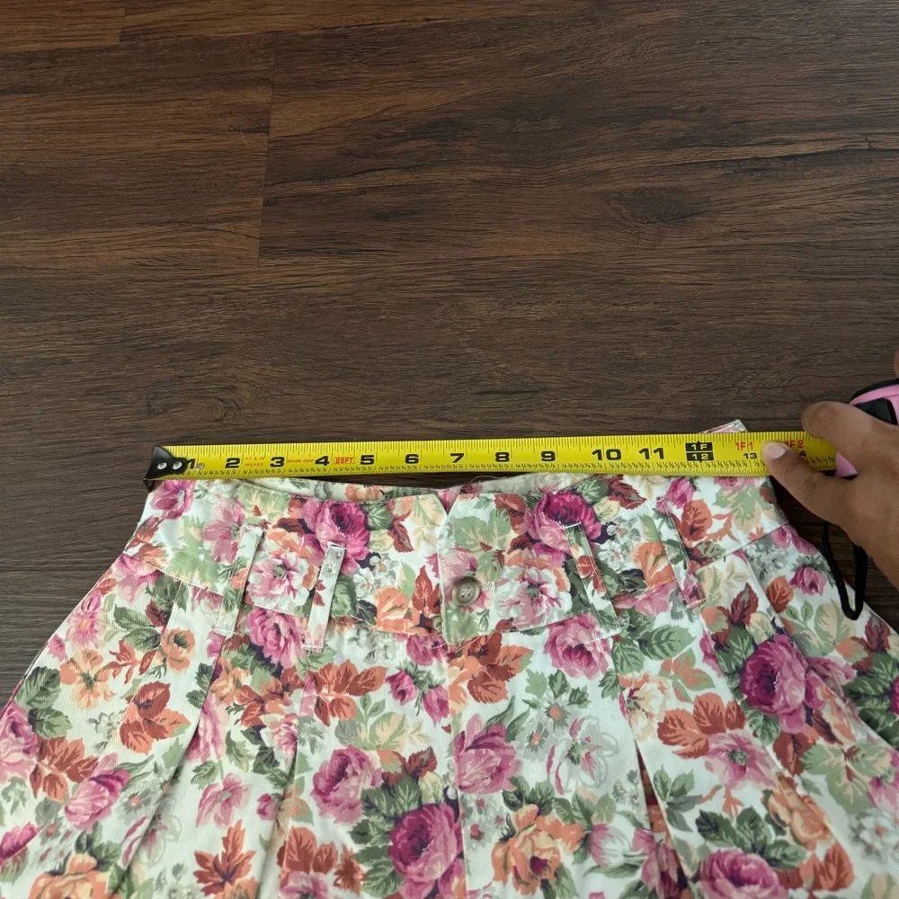 Technics Vintage‎ Floral High-Waisted Pleated Shorts Made in USA Size 12